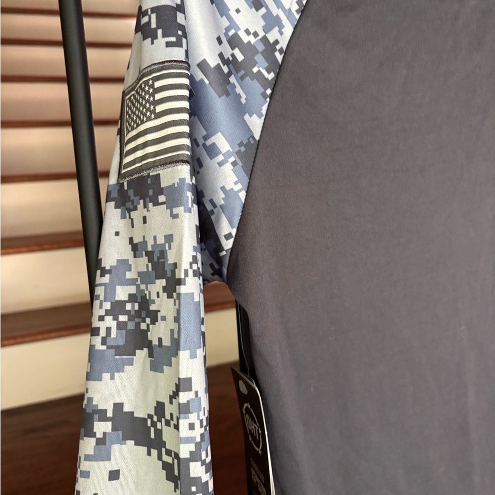 Notre Dame Digital Camo Long Sleeve Shirt - Picture 5 of 5